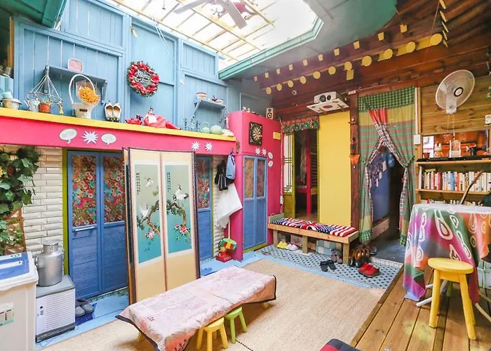 Uhbu's Hostal *