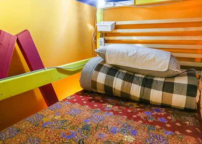 Uhbu's Hostal *