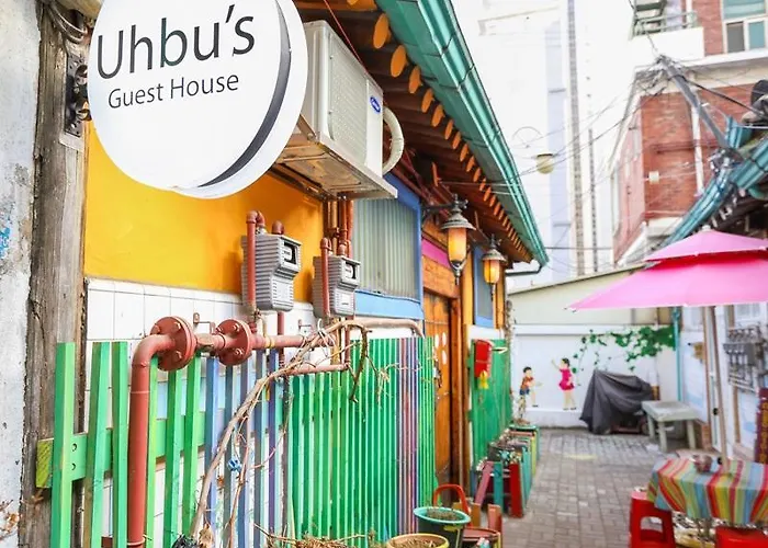 Hostal Uhbu's *