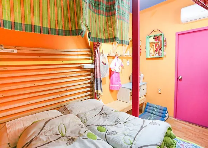 Hostal Uhbu's